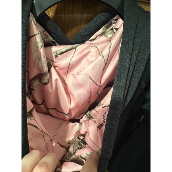 Under Armour Women's Hoodie Gray Pullover Thumb Holes Camo Logo Small - Picture 6 of 6